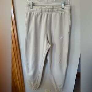 Nike Jogger Size Medium